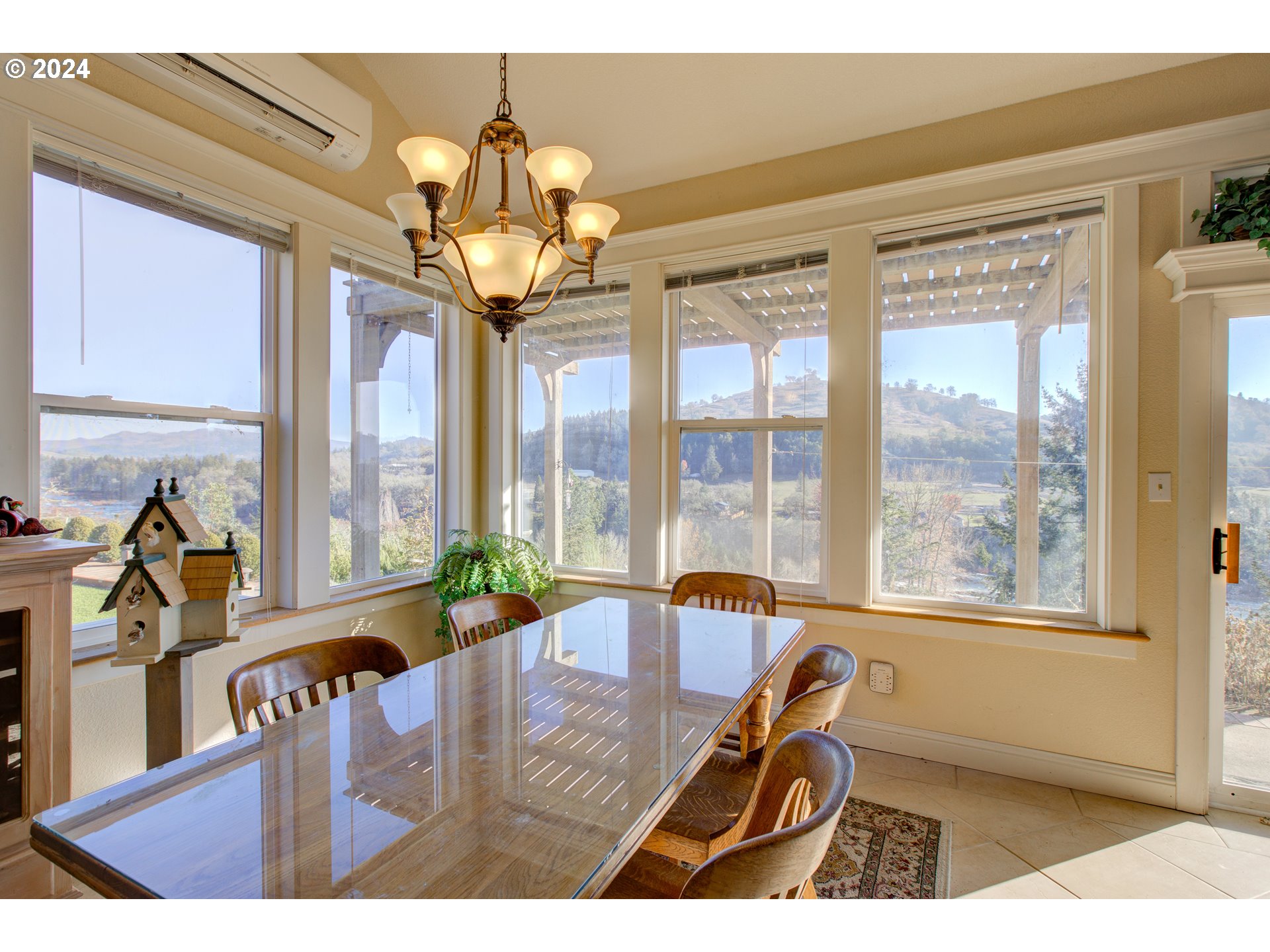 14115 North Bank Road Roseburg, OR 97470 - Photo 11 of 48 Gallery Image 11
