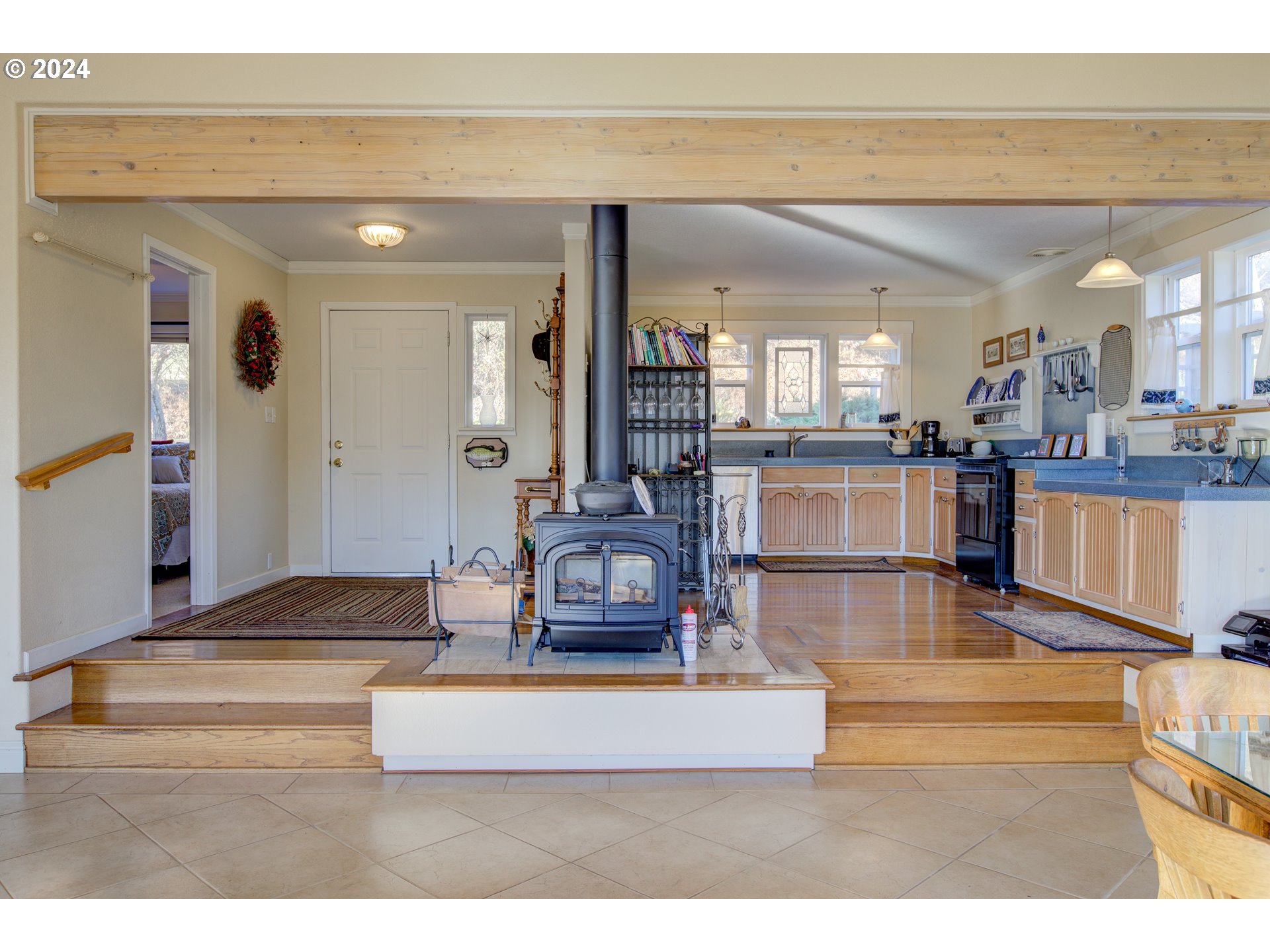 14115 North Bank Road Roseburg, OR 97470 - Photo 13 of 48 Gallery Image 13