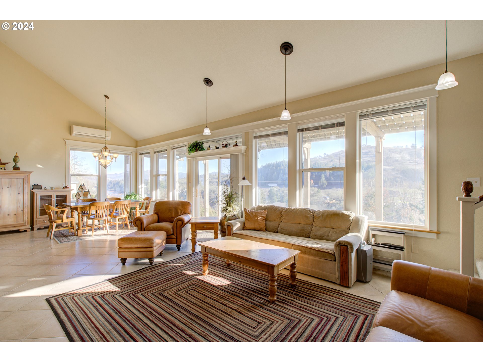 14115 North Bank Road Roseburg, OR 97470 - Photo 17 of 48 Gallery Image 17