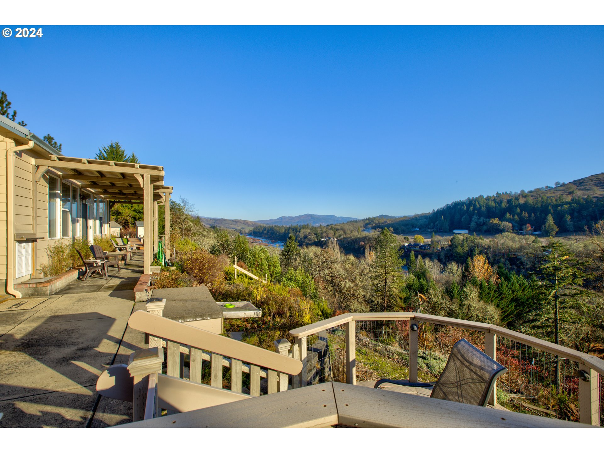 14115 North Bank Road Roseburg, OR 97470 - Photo 33 of 48 Gallery Image 33