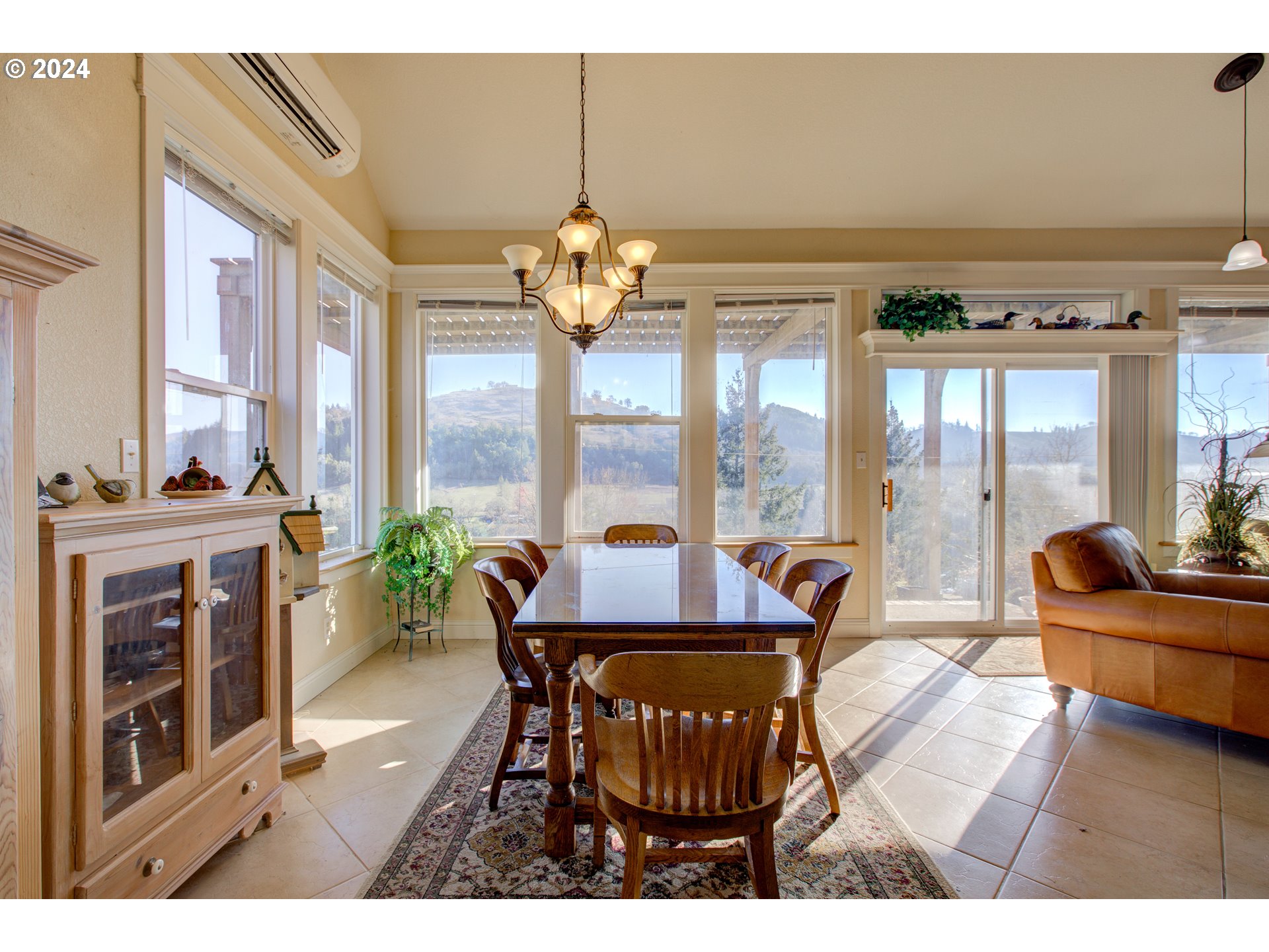 14115 North Bank Road Roseburg, OR 97470 - Photo 10 of 48 Gallery Image 10