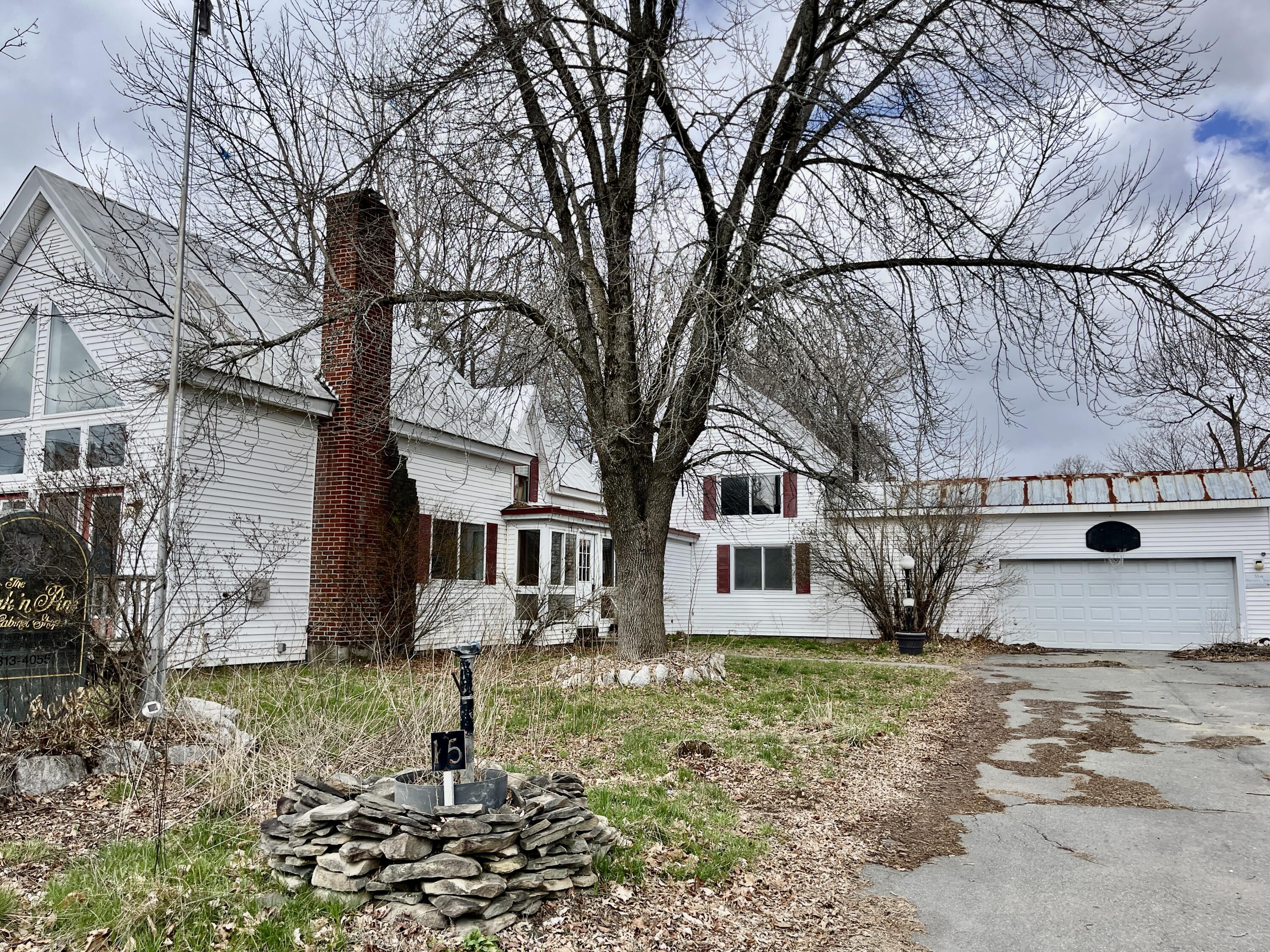 15 Garfield Street Madison, ME 04950 - Photo 2 of 52 IMG_5515