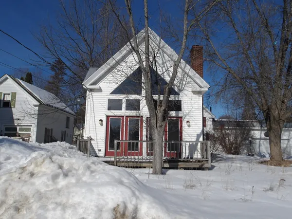 $149,900 | 15 Garfield Street, Madison, ME 04950