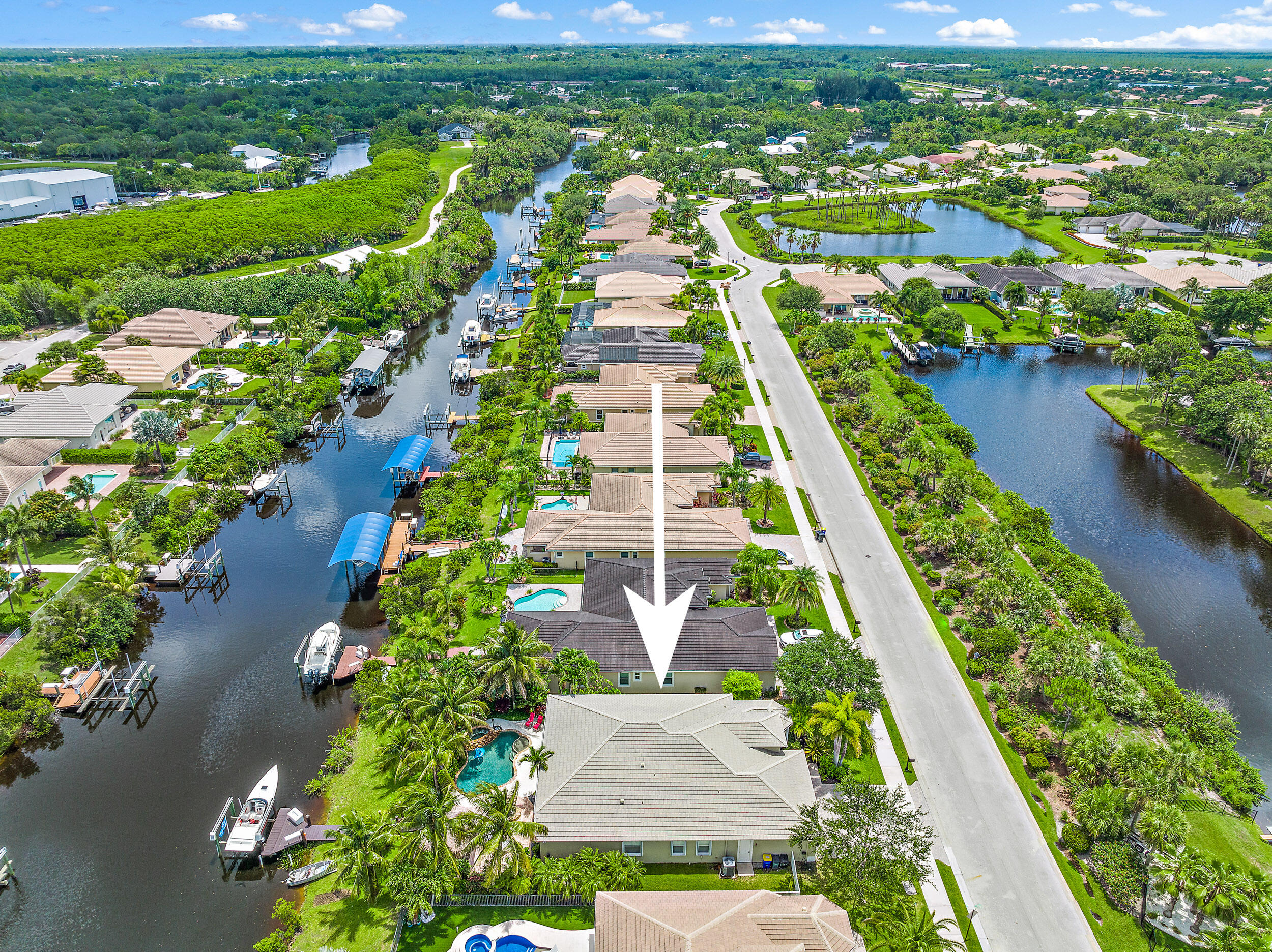 563 Southwest Lost River Road Stuart, FL 34997 - Photo 7 of 44 Exterior