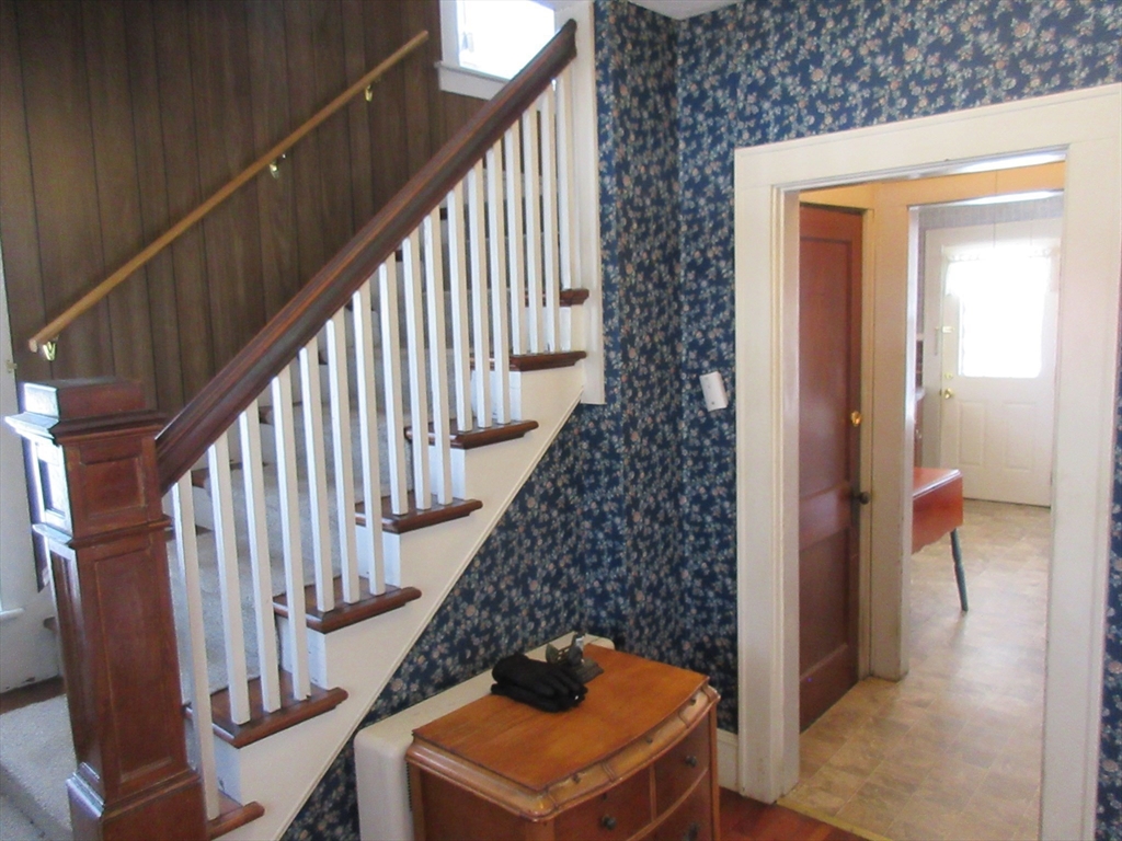 89 Columbus Avenue Greenfield, MA 01301 - Photo 3 of 20 a view of stairs