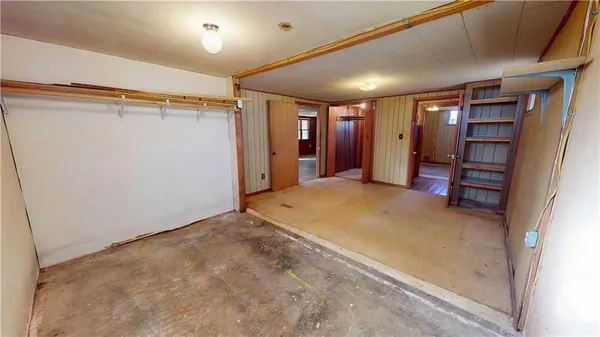 $1 | 2020 East 310 Road, El Dorado Springs, MO 64744