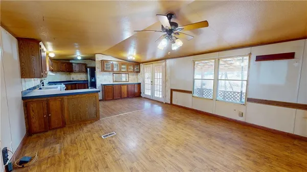 $1 | 2020 East 310 Road, El Dorado Springs, MO 64744