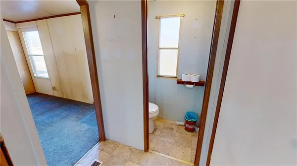 $1 | 2020 East 310 Road, El Dorado Springs, MO 64744