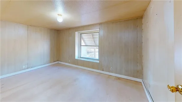 $1 | 2020 East 310 Road, El Dorado Springs, MO 64744