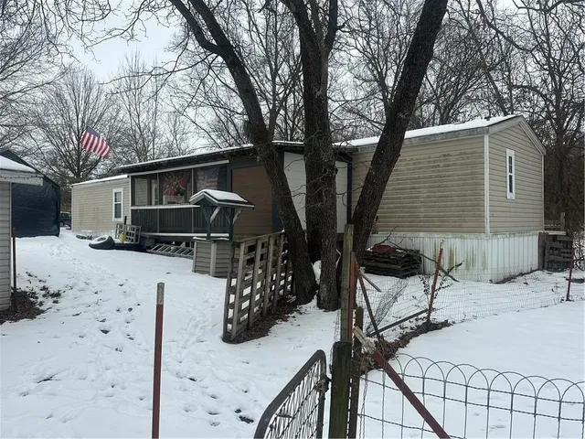 $1 | 2020 East 310 Road, El Dorado Springs, MO 64744