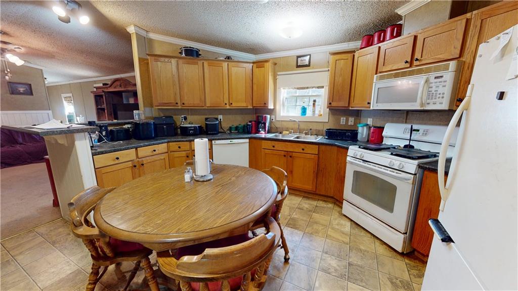 2020 East 310 Road El Dorado Springs, MO 64744 - Photo 7 of 40