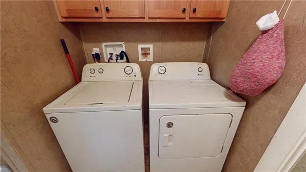 $1 | 2020 East 310 Road, El Dorado Springs, MO 64744