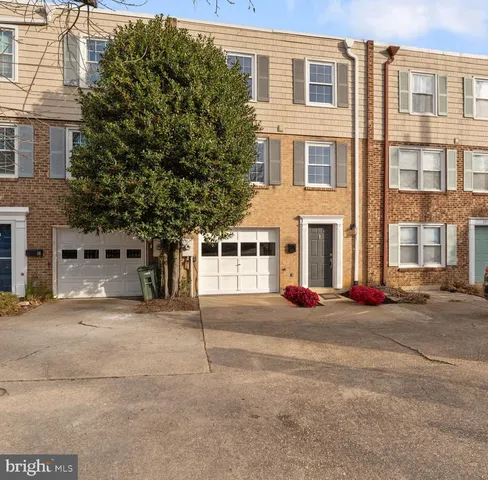 $799,900 | 3901 6th Street North, Unit C, Arlington, VA 22203
