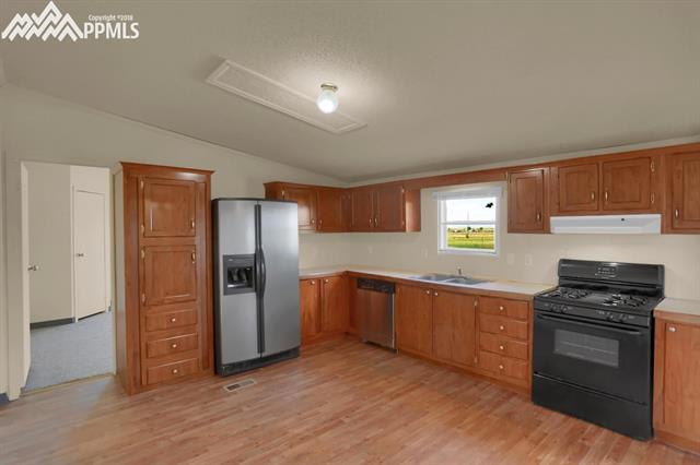 16595 De Groot Road Colorado Springs, CO 80928 - Photo 4 of 22 Gallery Image 4