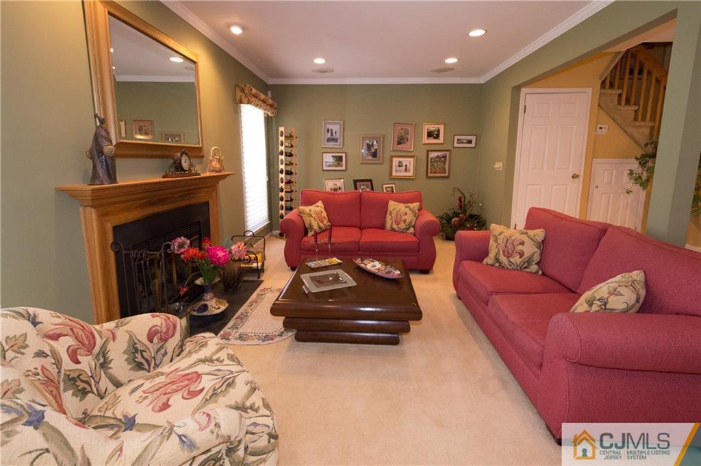 2403 Timber Oaks Road Edison, NJ 08820 - Photo 6 of 25 a living room with furniture
