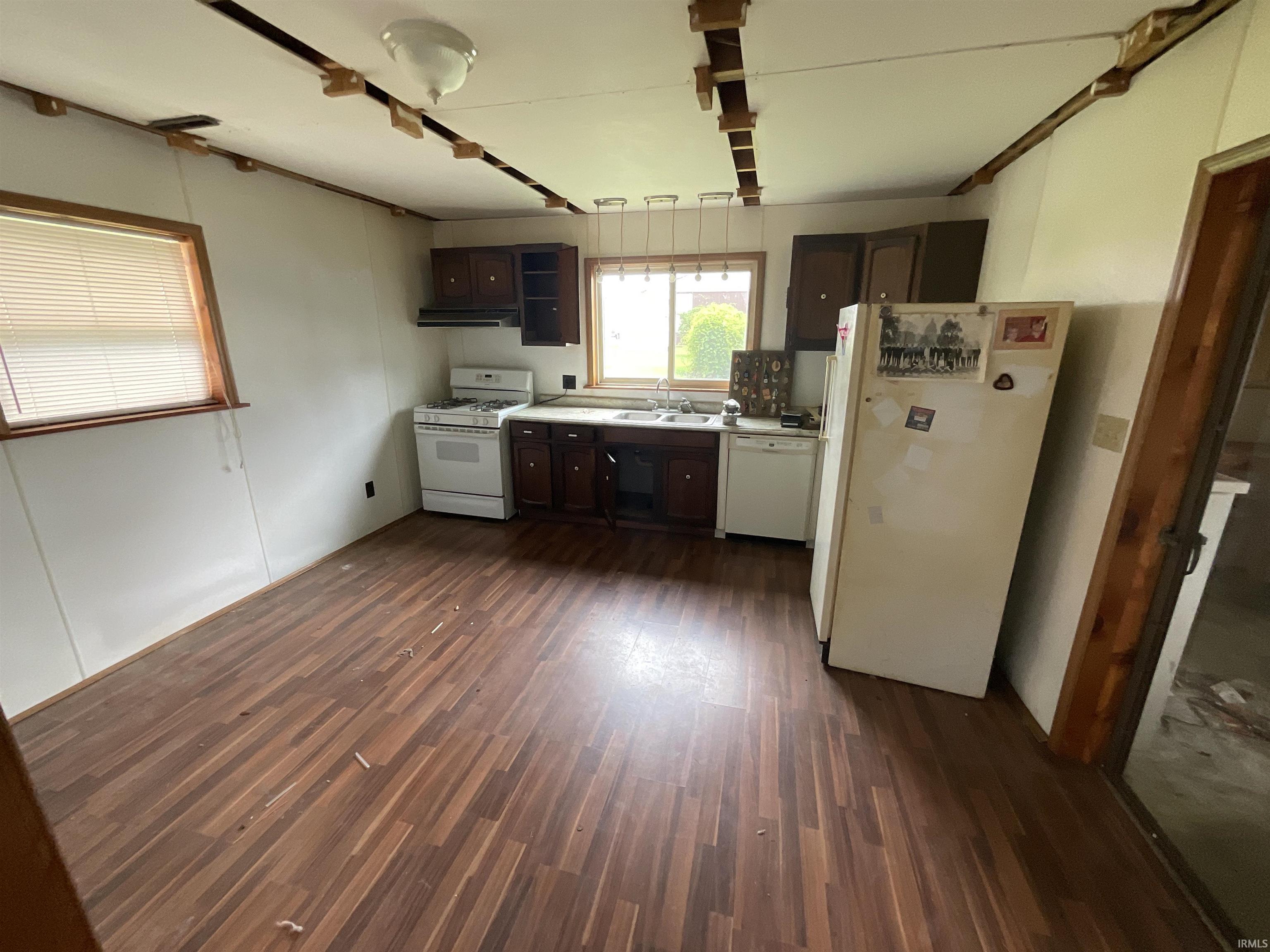 1104 Elm Street Decatur, IN 46733 - Photo 5 of 13