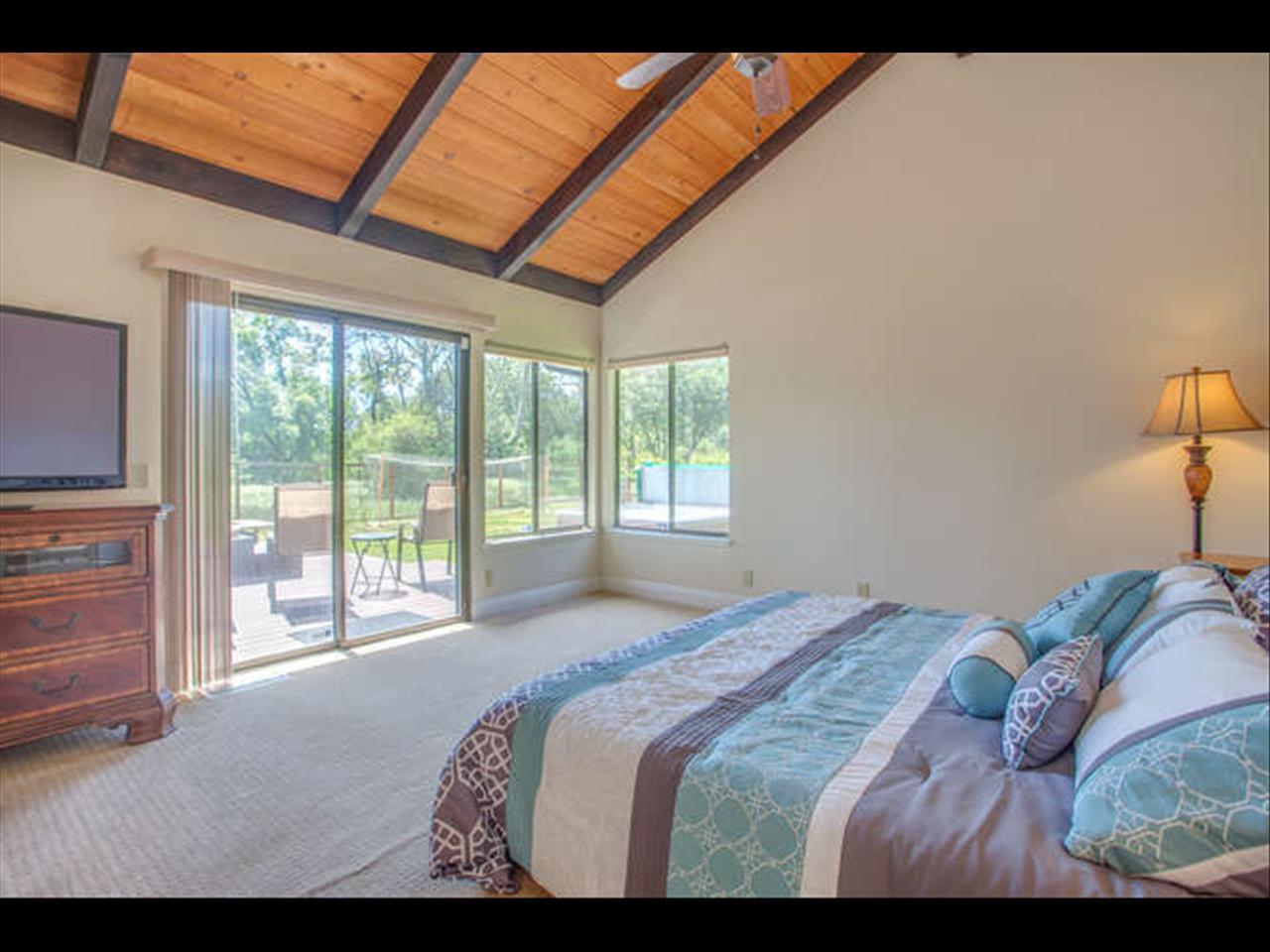 8555 Burchell Road Gilroy, CA 95020 - Photo 12 of 25
