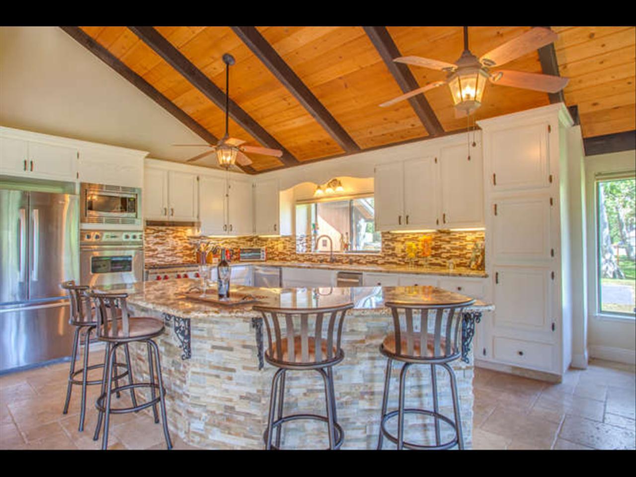 8555 Burchell Road Gilroy, CA 95020 - Photo 4 of 25