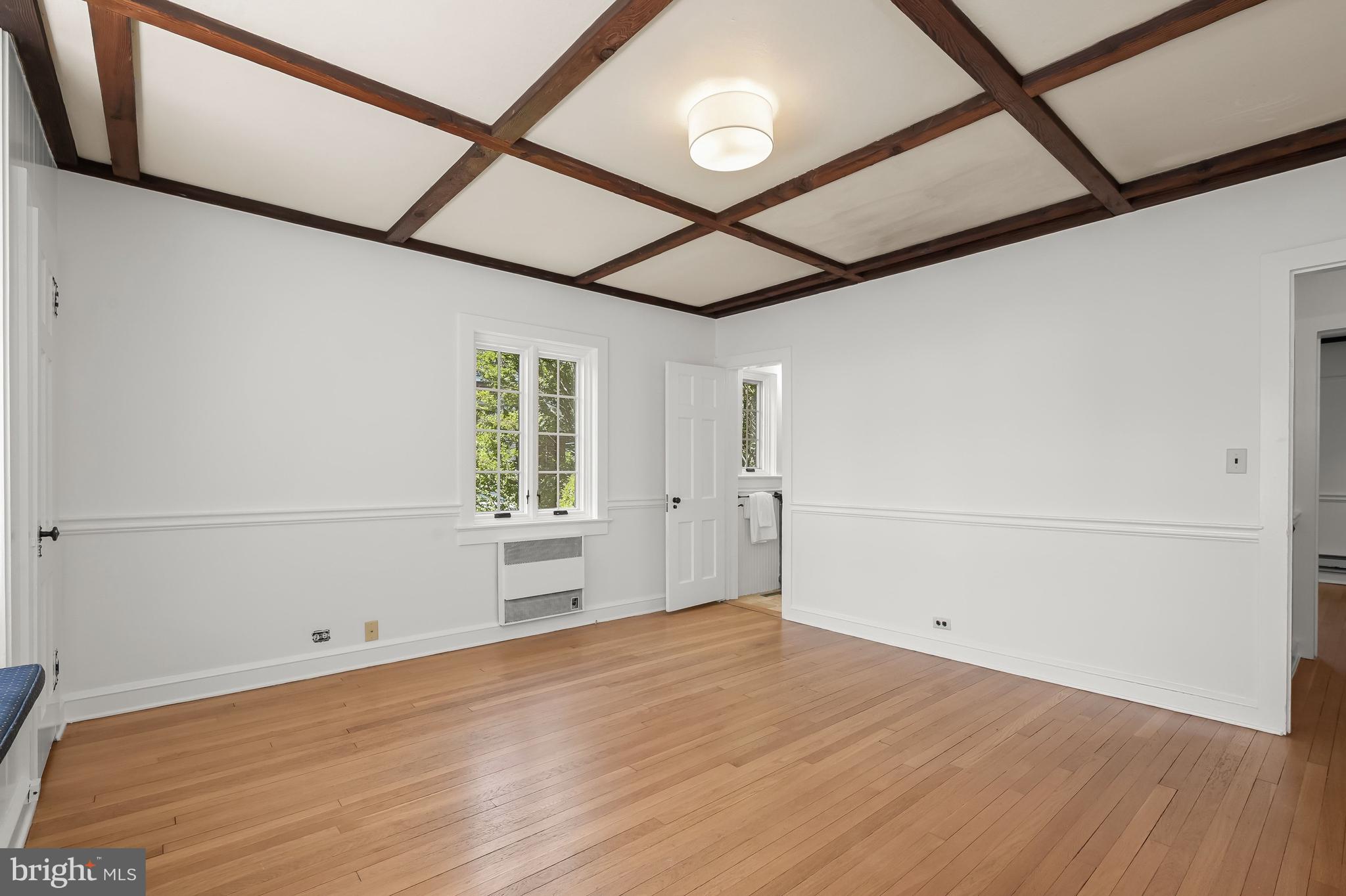 9405 Thornhill Road Silver Spring, MD 20901 - Photo 12 of 34