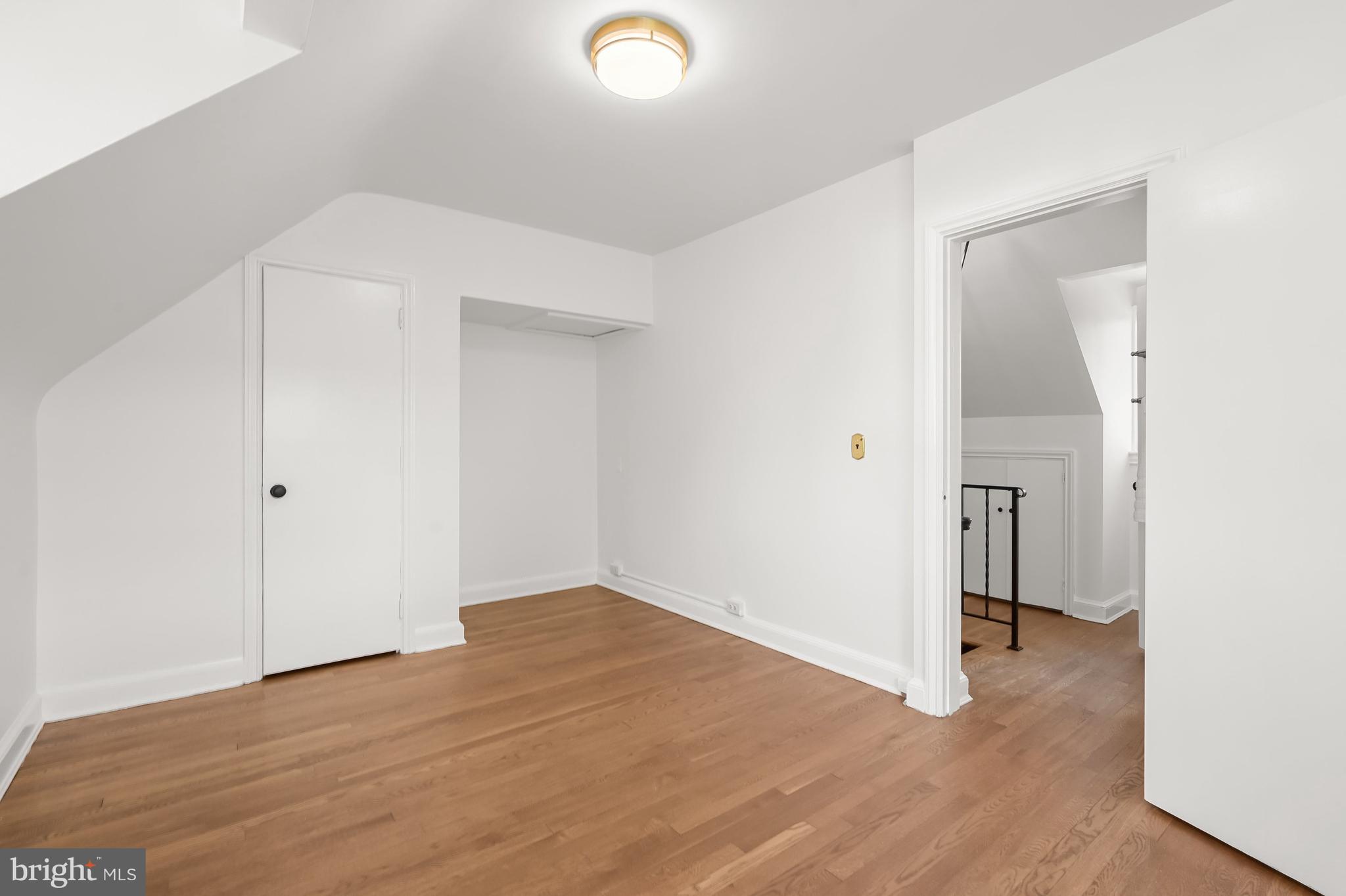 9405 Thornhill Road Silver Spring, MD 20901 - Photo 23 of 34