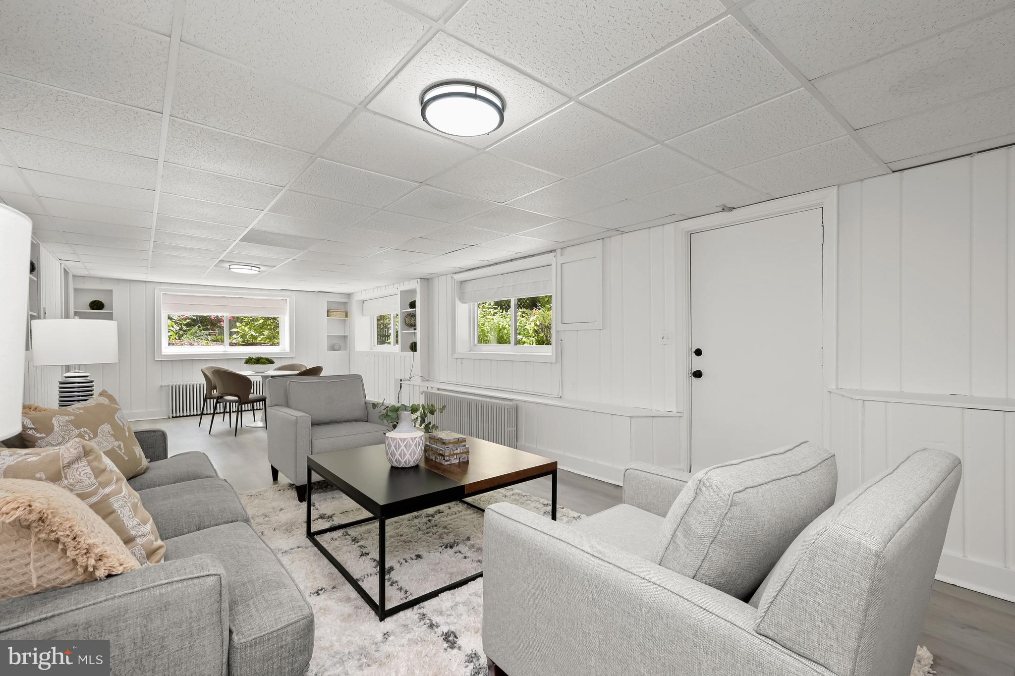 9405 Thornhill Road Silver Spring, MD 20901 - Photo 24 of 34