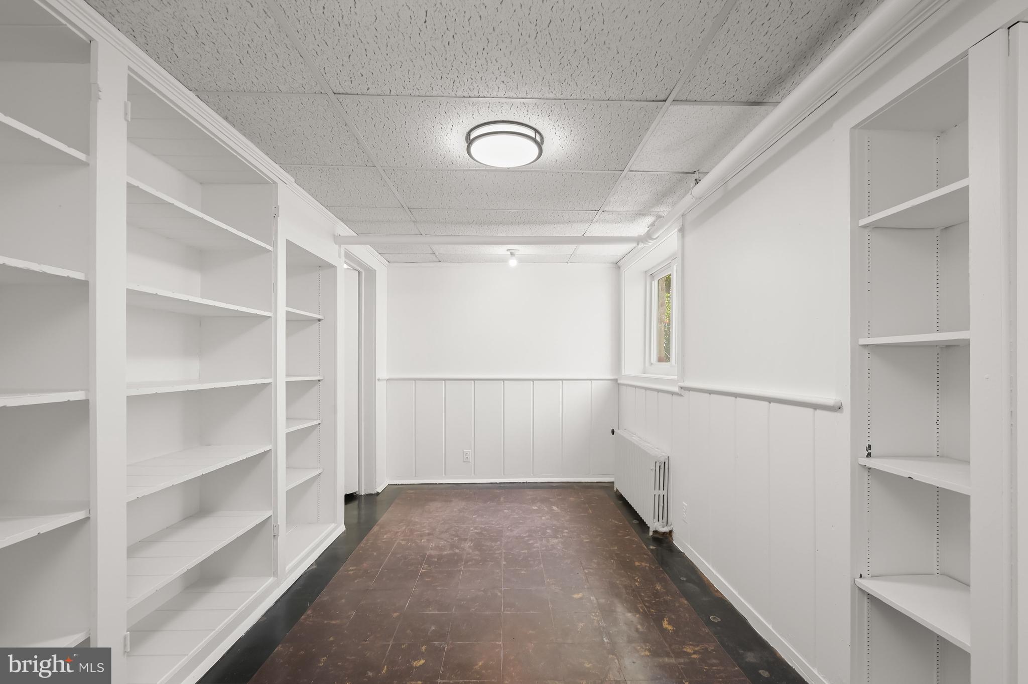 9405 Thornhill Road Silver Spring, MD 20901 - Photo 26 of 34