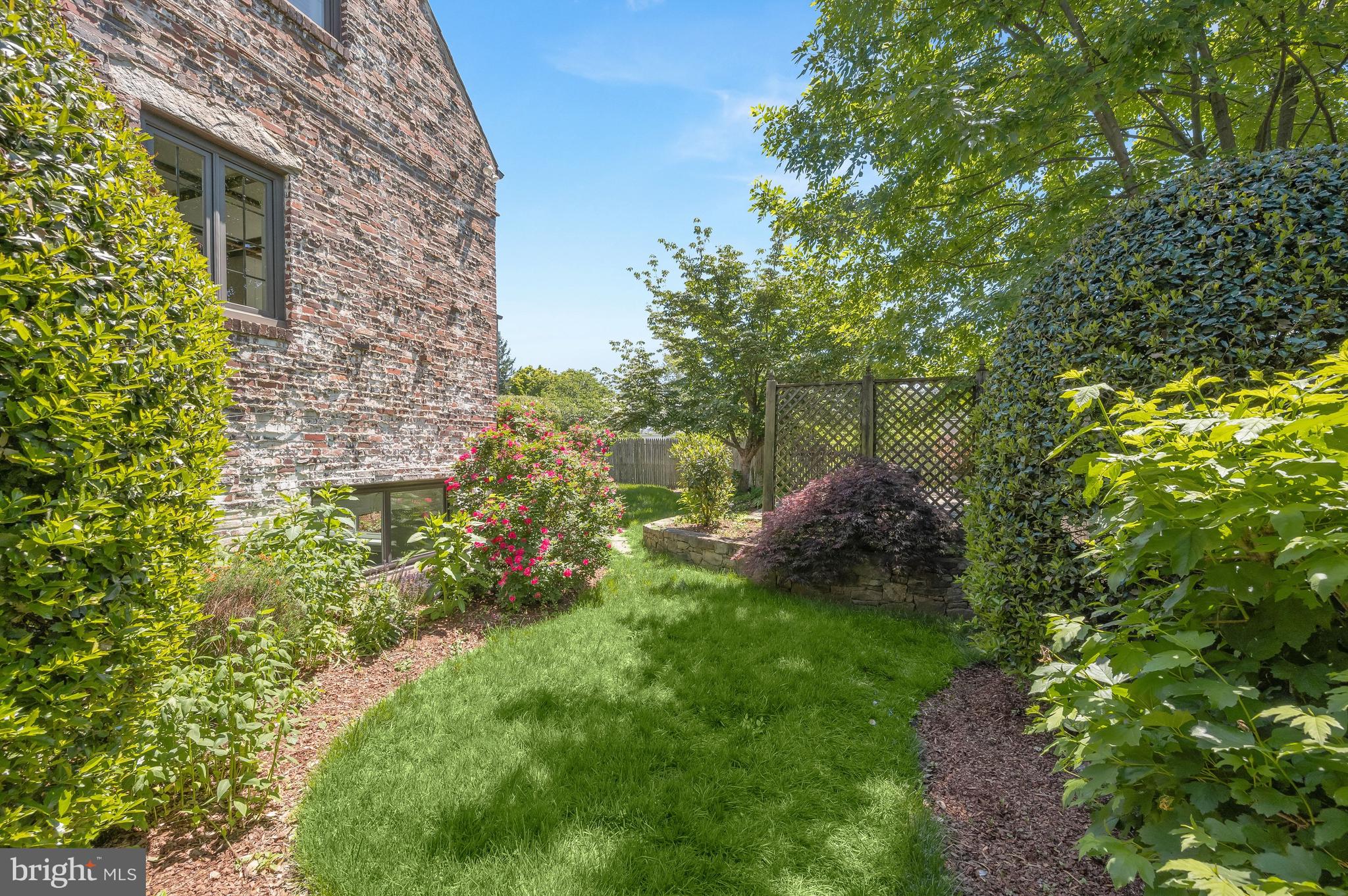 9405 Thornhill Road Silver Spring, MD 20901 - Photo 29 of 34
