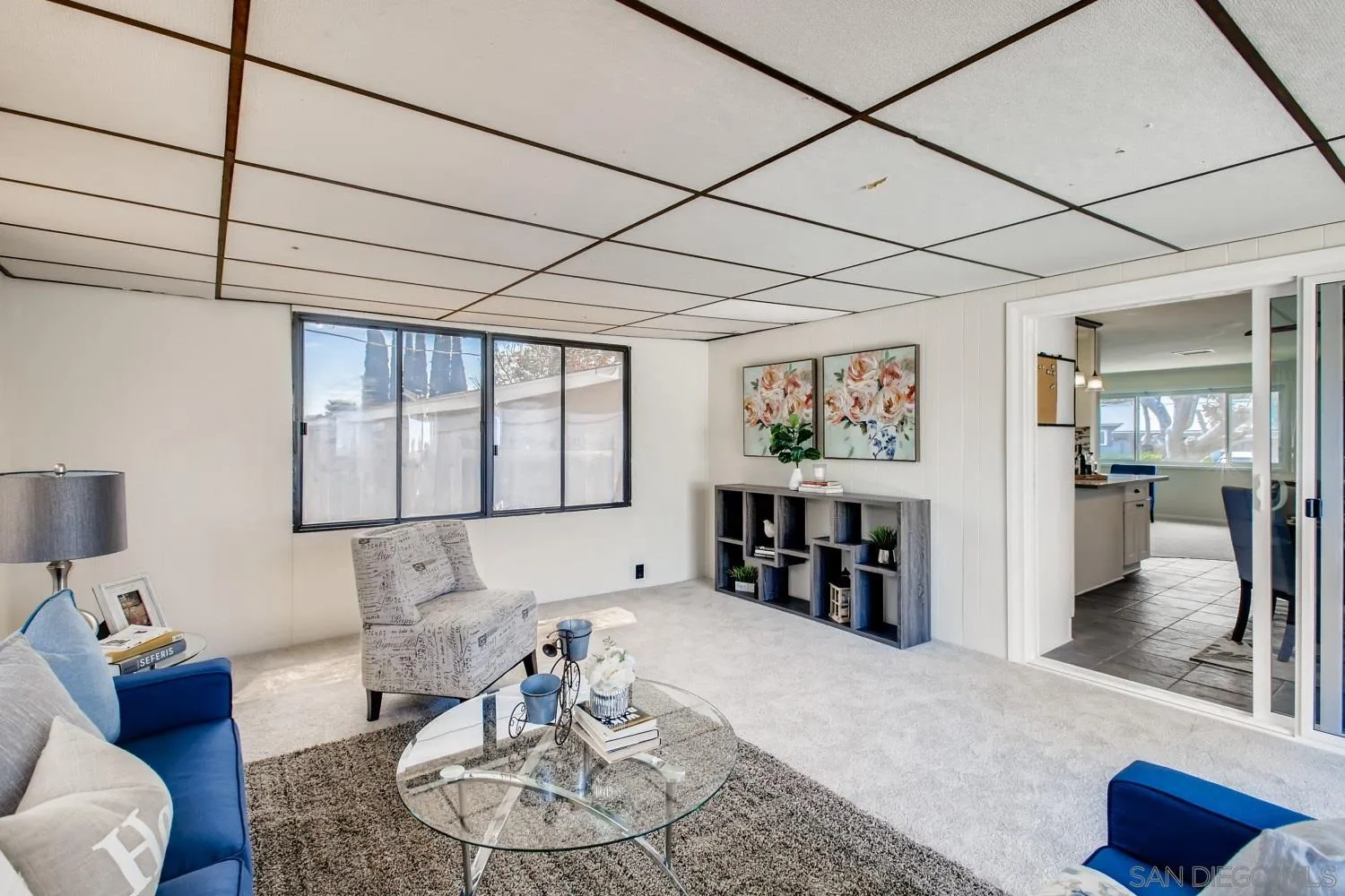 13639 Utopia Road Poway, CA 92064 - Photo 21 of 25 a living room with furniture