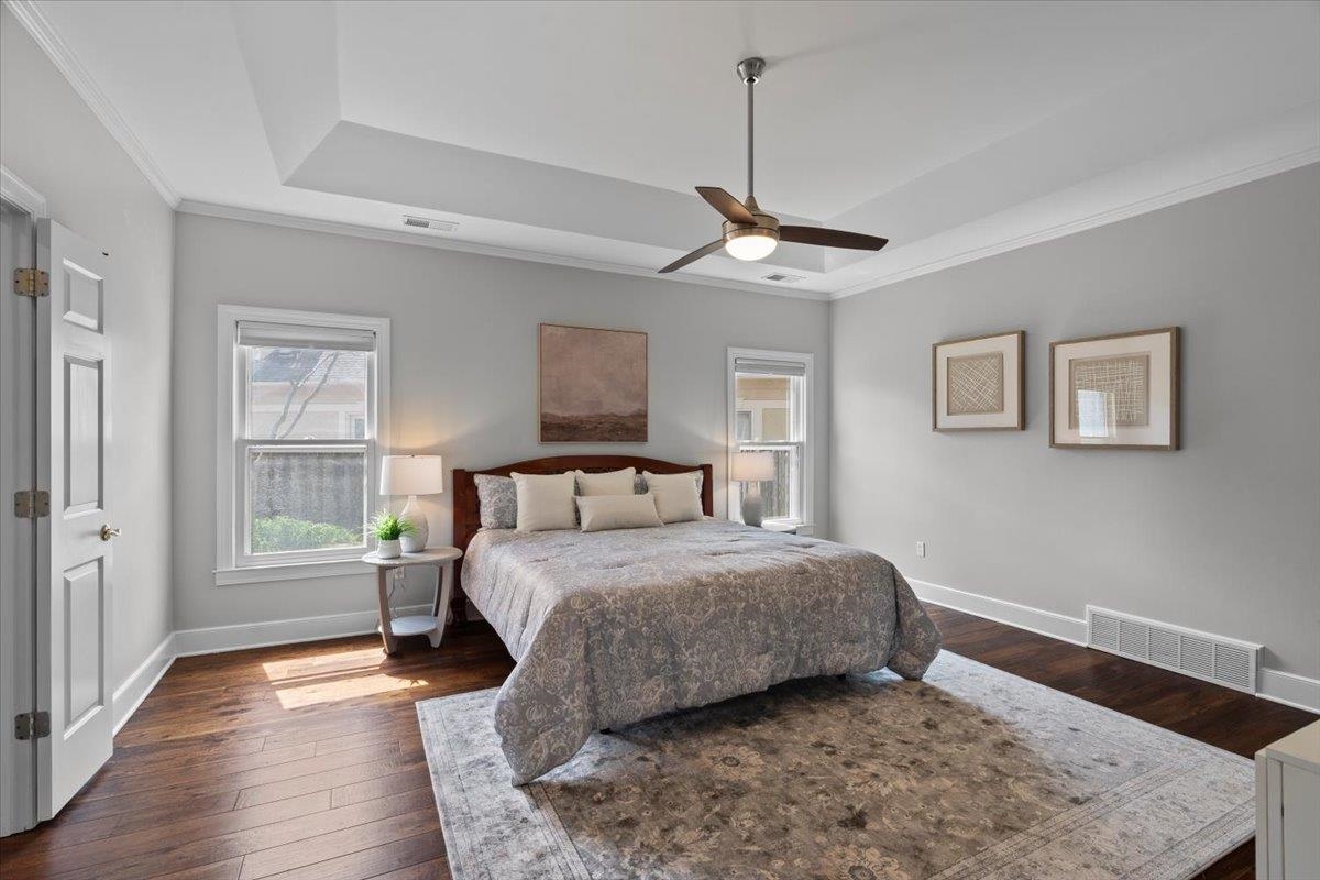 10440 Ansley Cove Collierville, TN 38017 - Photo 20 of 40 a bedroom with a large bed and a window