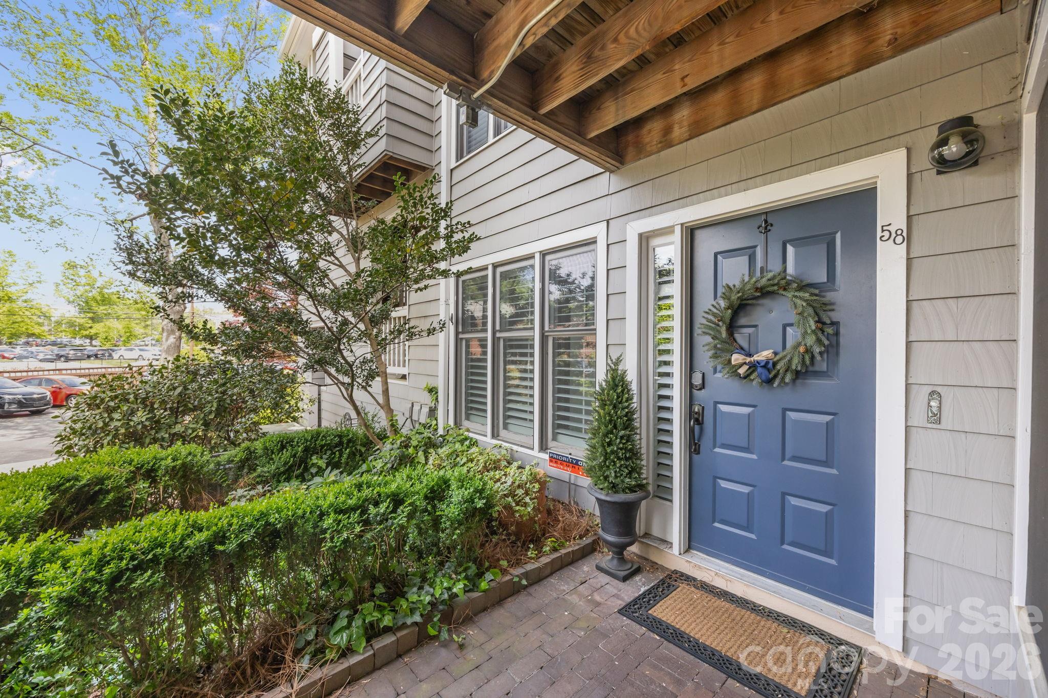 222 Queens Road, Unit 58 Charlotte, NC 28204 - Photo 2 of 24 Gallery Image 2