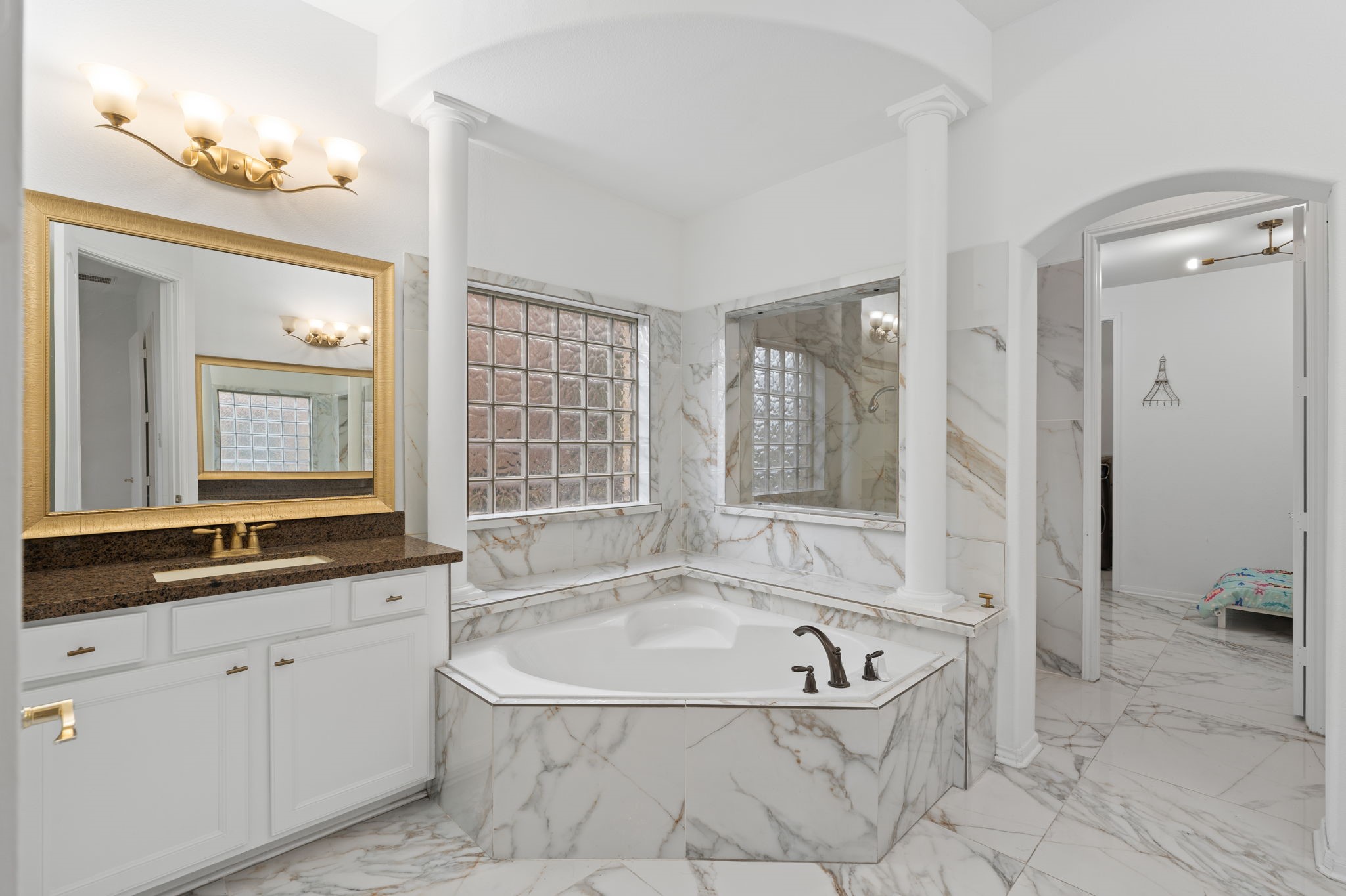 20410 Trumbull Ridge Cypress, TX 77433 - Photo 31 of 50 Spacious tub & seperate walk in shower