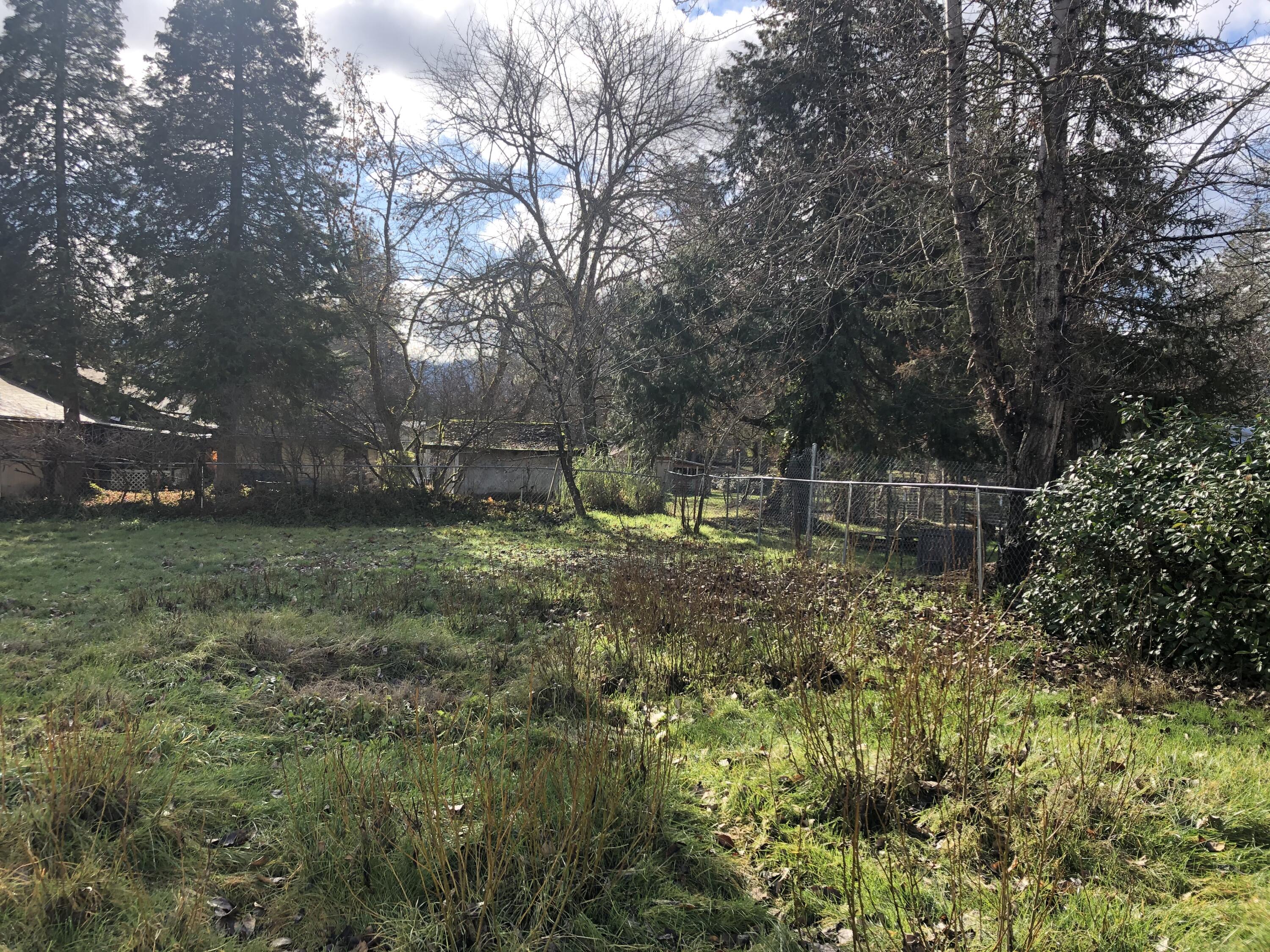5256 New Hope Road Grants Pass, OR 97527 - Photo 23 of 23 IMG_3400