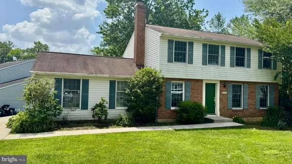 $3,880 | 5726 Oak Fern Court, Burke, VA 22015