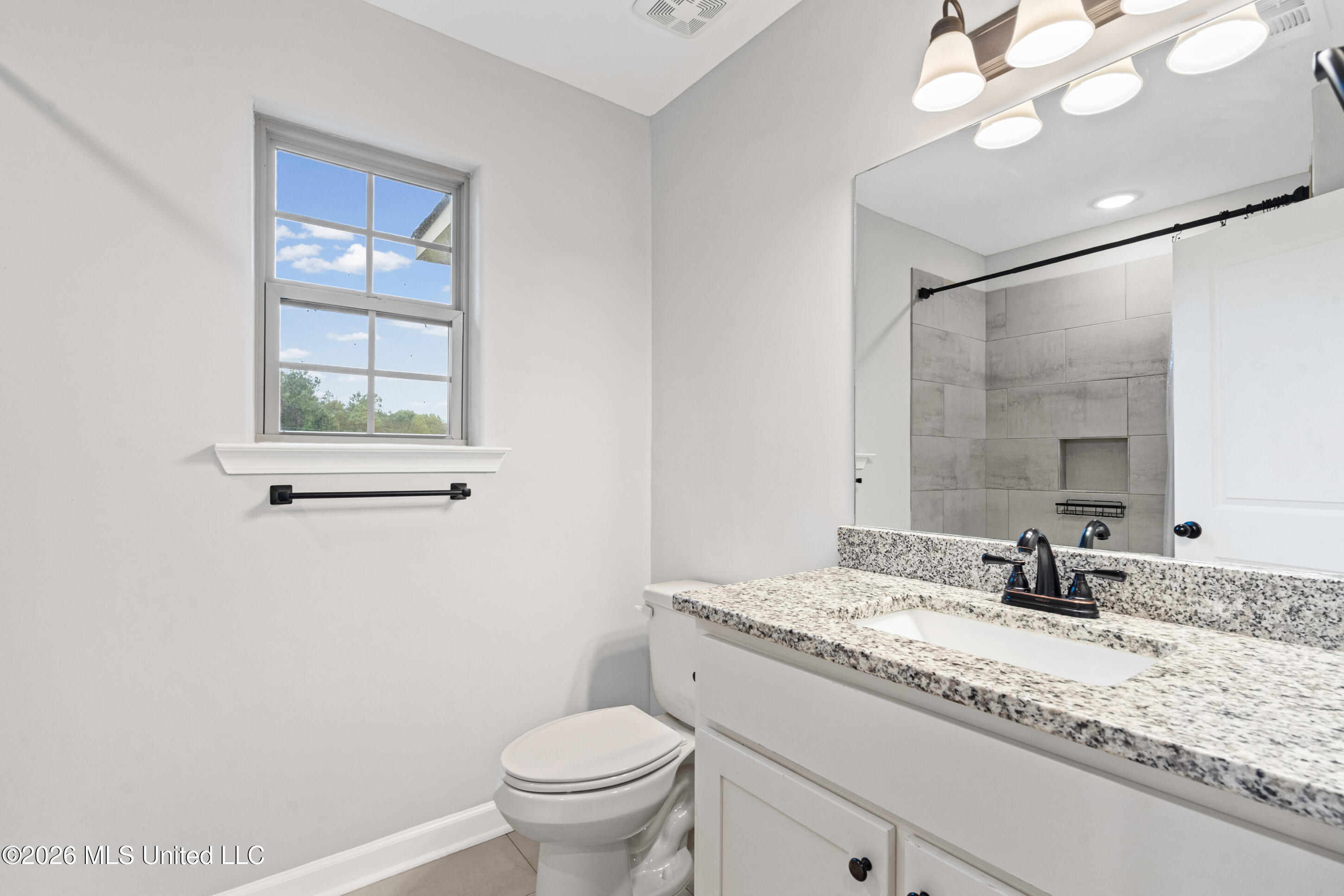 167 Chulahoma Road Holly Springs, MS 38635 - Photo 25 of 41 Bathroom