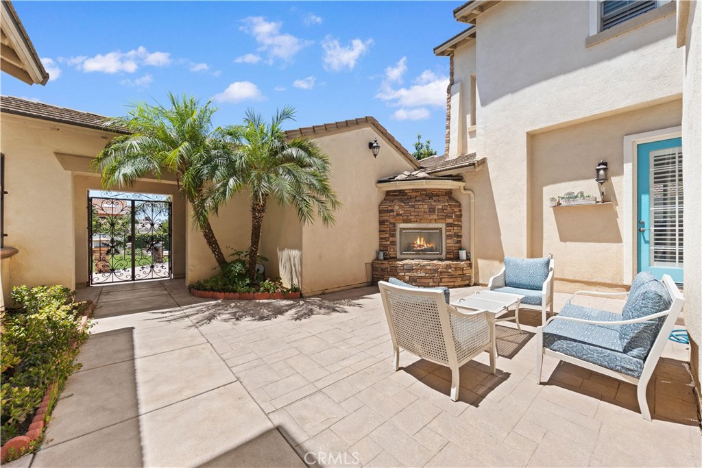 10140 Jacaranda Court Rancho Cucamonga, CA 91737 - Photo 12 of 70 Adorable front courtyard