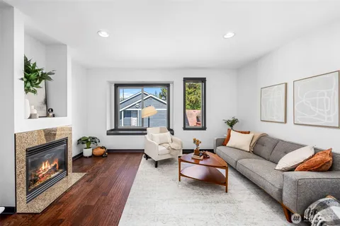 $840,000 | 316 West Barrett Street, Unit B, Seattle, WA 98119