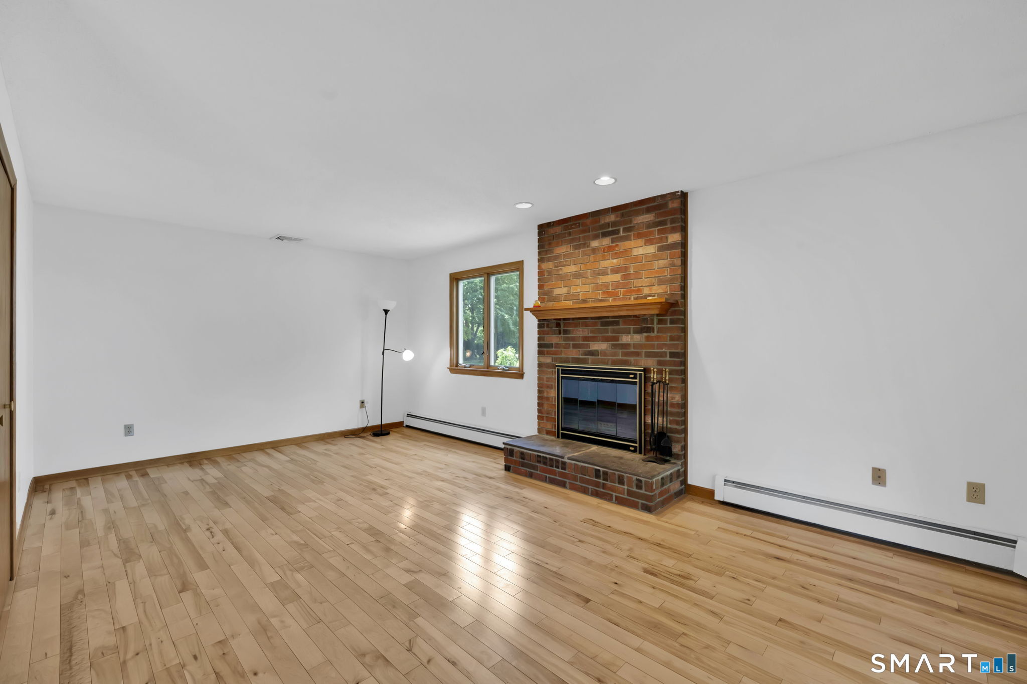 191 Natsisky Farm Road South Windsor, CT 06074 - Photo 16 of 37