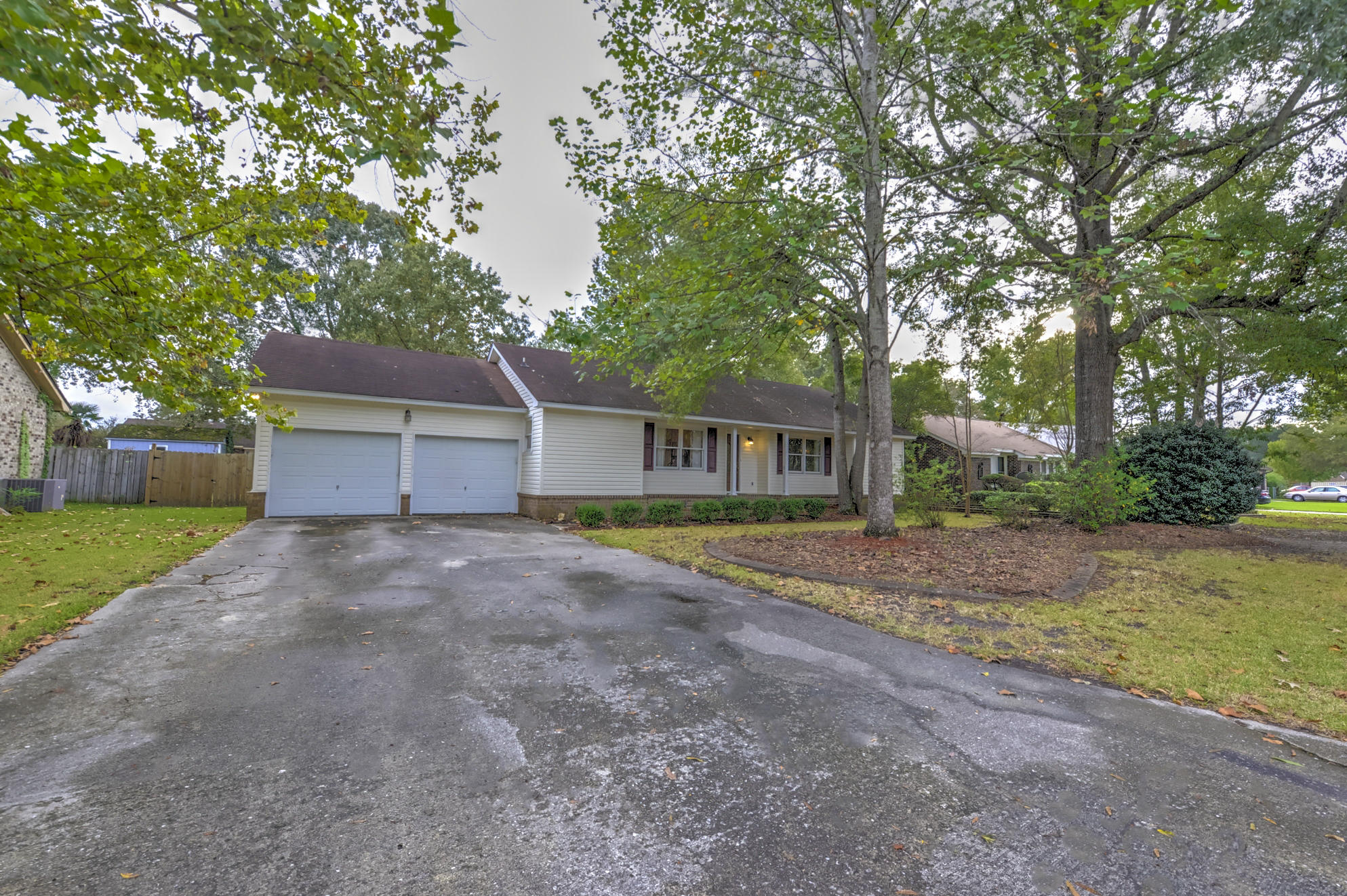 2549 Dearborne Road North Charleston, SC 29406 - Photo 2 of 33 _DSC2506_07_08_09_10