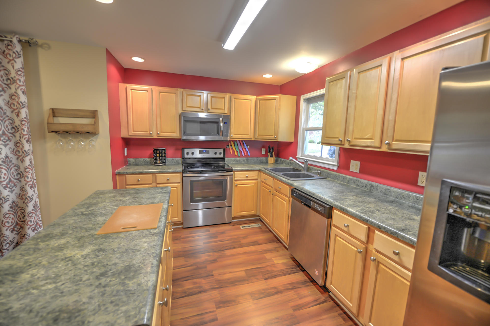 2549 Dearborne Road North Charleston, SC 29406 - Photo 8 of 33 _DSC2556_57_58_59_60 - Copy