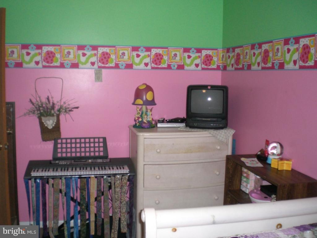 993 Pinetree Way Lancaster, PA 17601 - Photo 13 of 21 Gallery Image 13