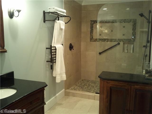 964 Arbor Road Winston-Salem, NC 27104 - Photo 11 of 16 Master Bath/Spa.