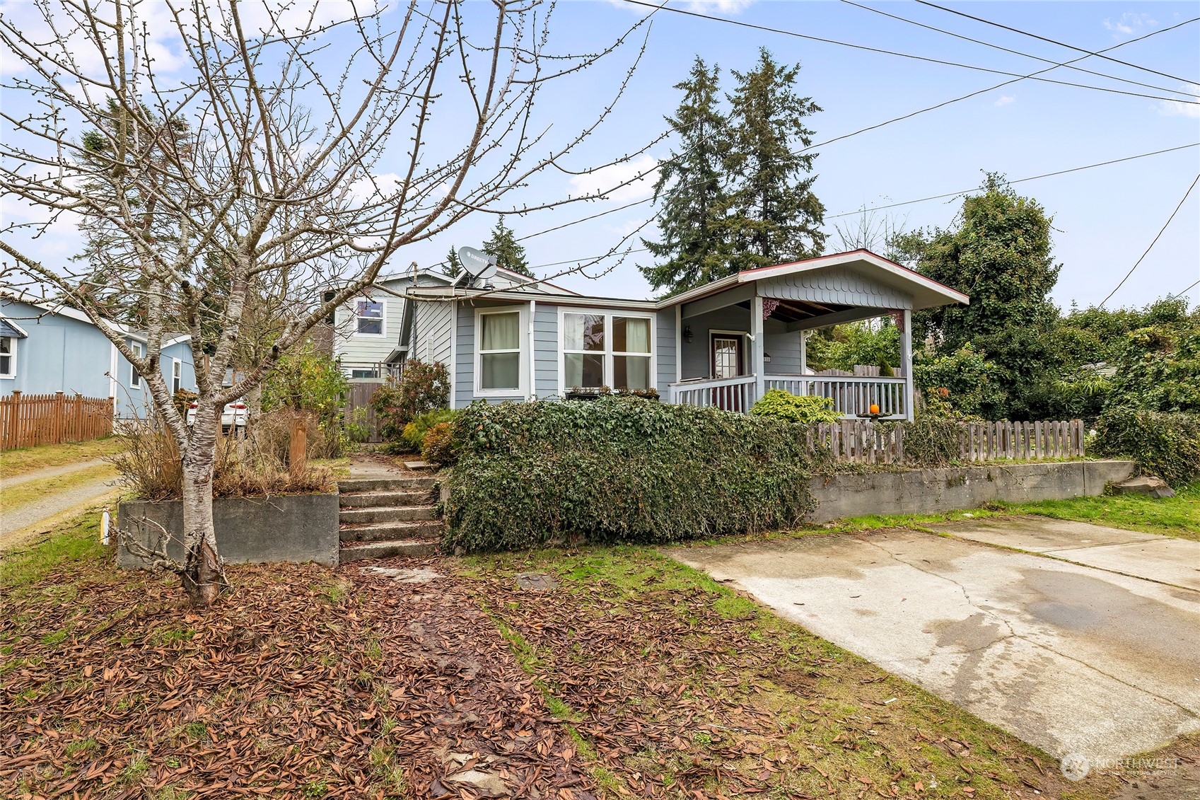 2518 Sheridan Road Bremerton, WA 98310 - Photo 1 of 40 Gallery Image 1