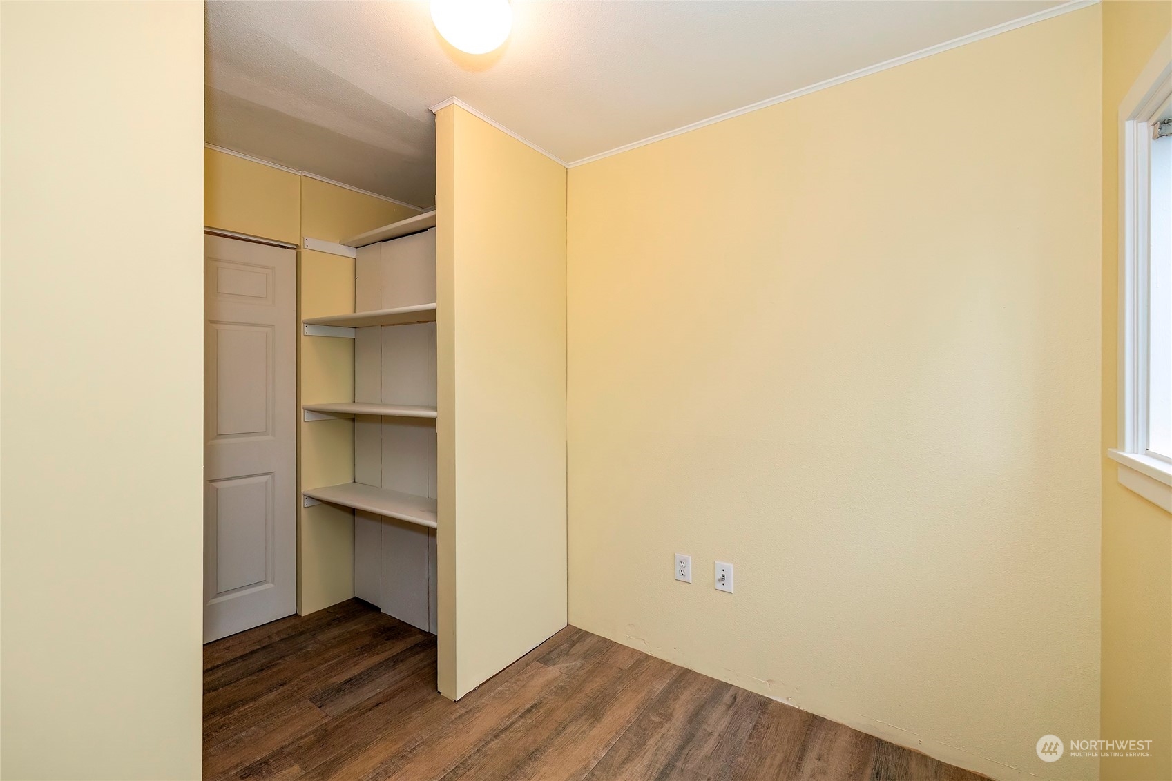 2518 Sheridan Road Bremerton, WA 98310 - Photo 11 of 40 Gallery Image 11