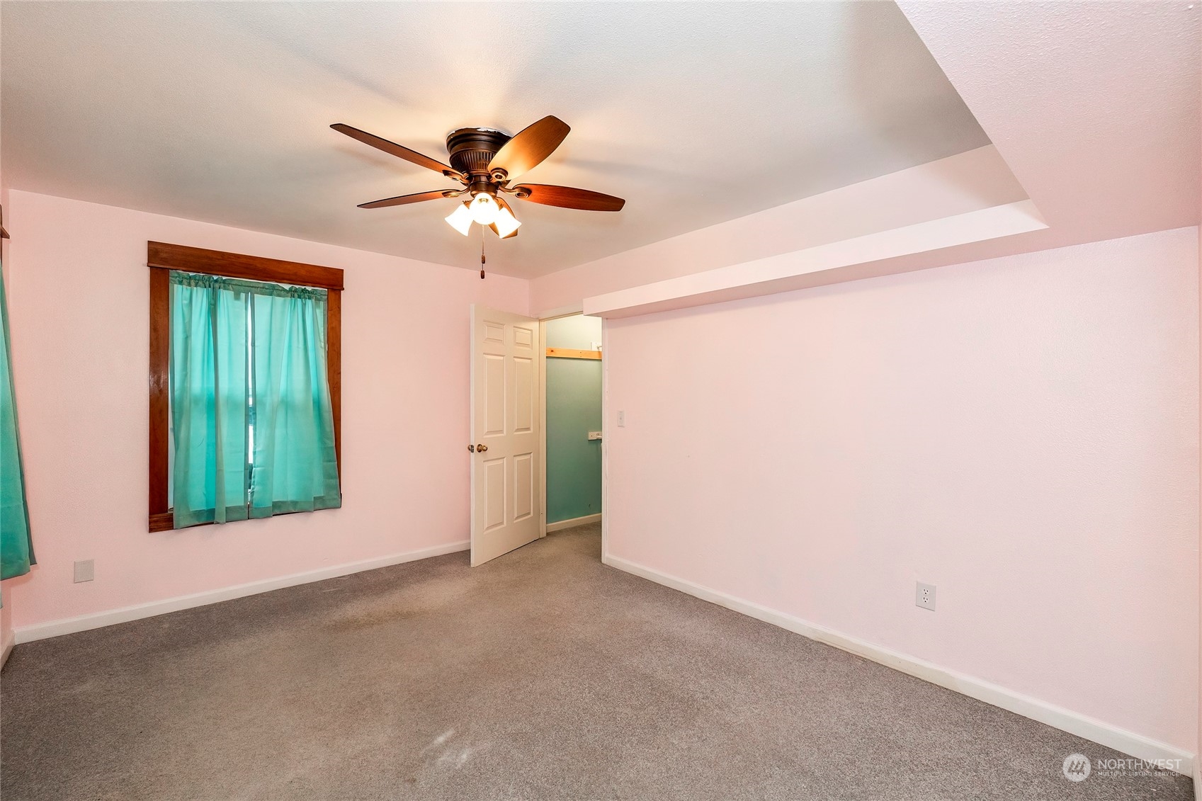 2518 Sheridan Road Bremerton, WA 98310 - Photo 17 of 40 Gallery Image 17