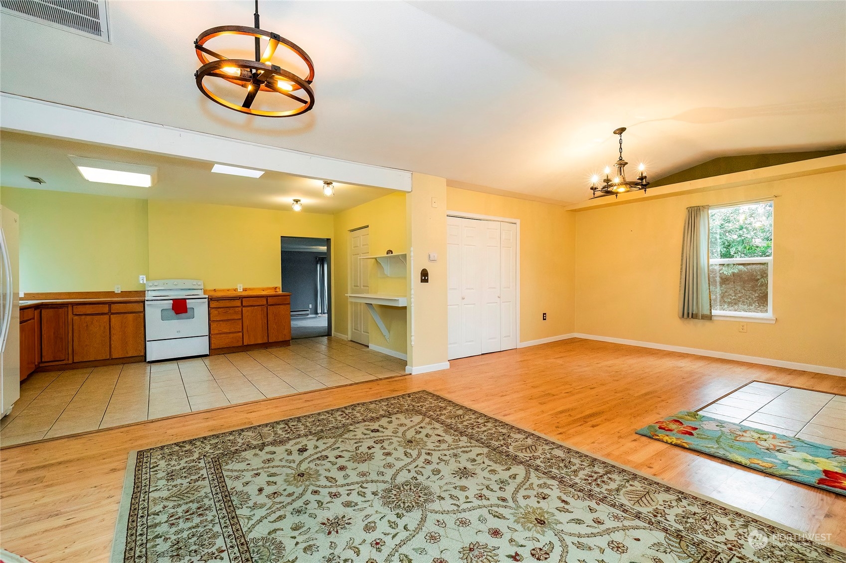 2518 Sheridan Road Bremerton, WA 98310 - Photo 7 of 40 Gallery Image 7
