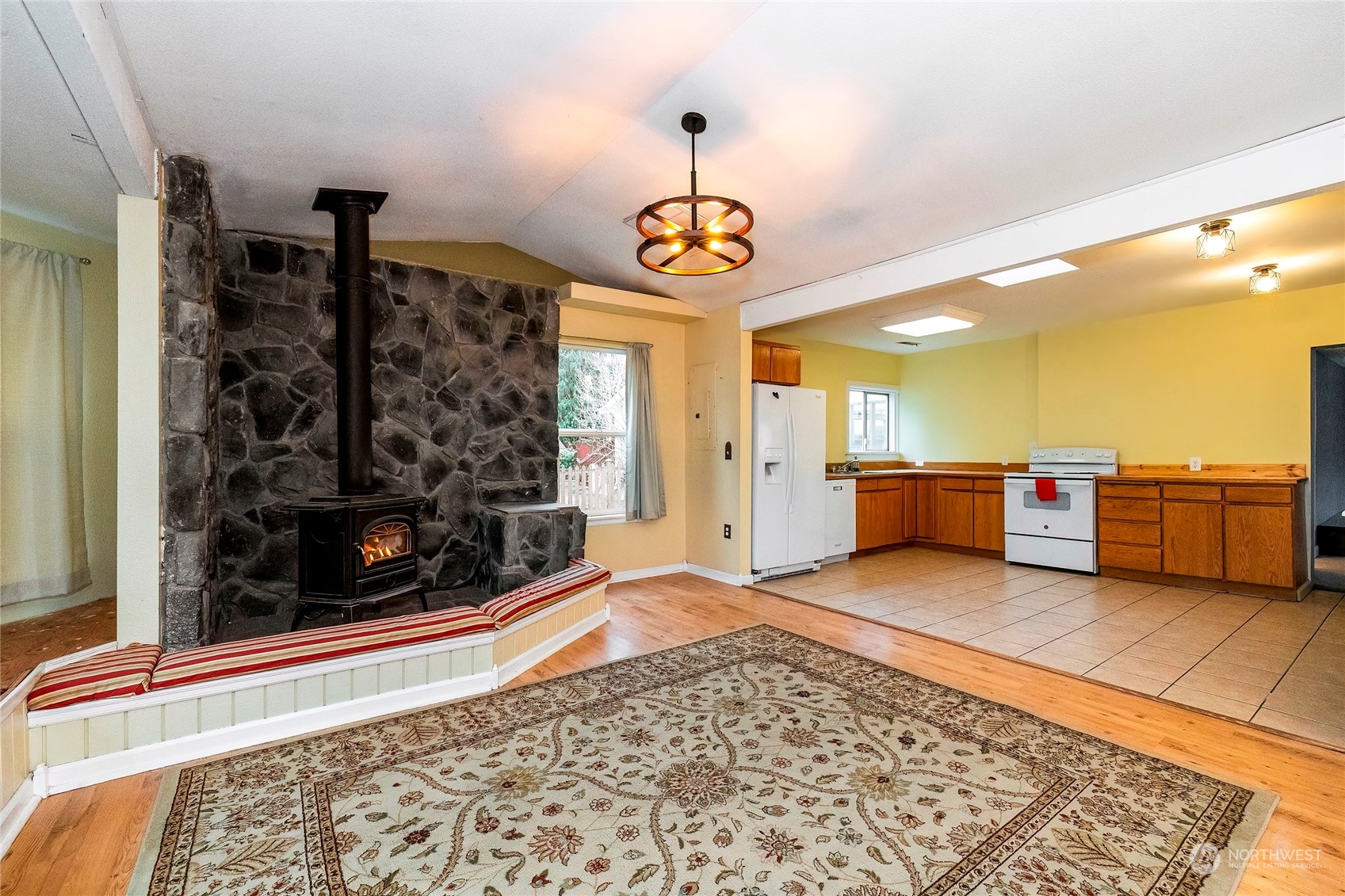 2518 Sheridan Road Bremerton, WA 98310 - Photo 8 of 40 Gallery Image 8