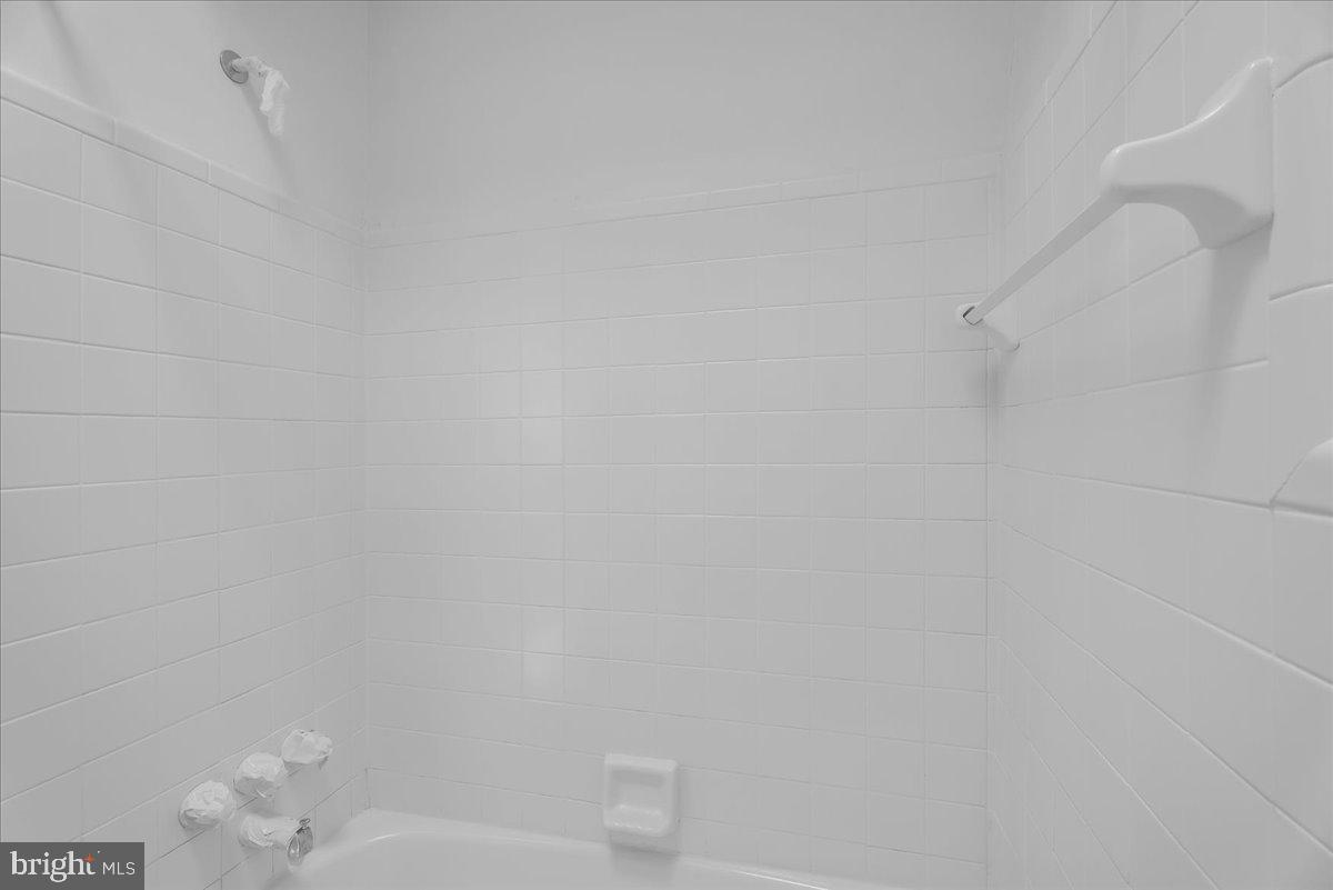8504 Forrest Avenue Philadelphia, PA 19150 - Photo 12 of 23