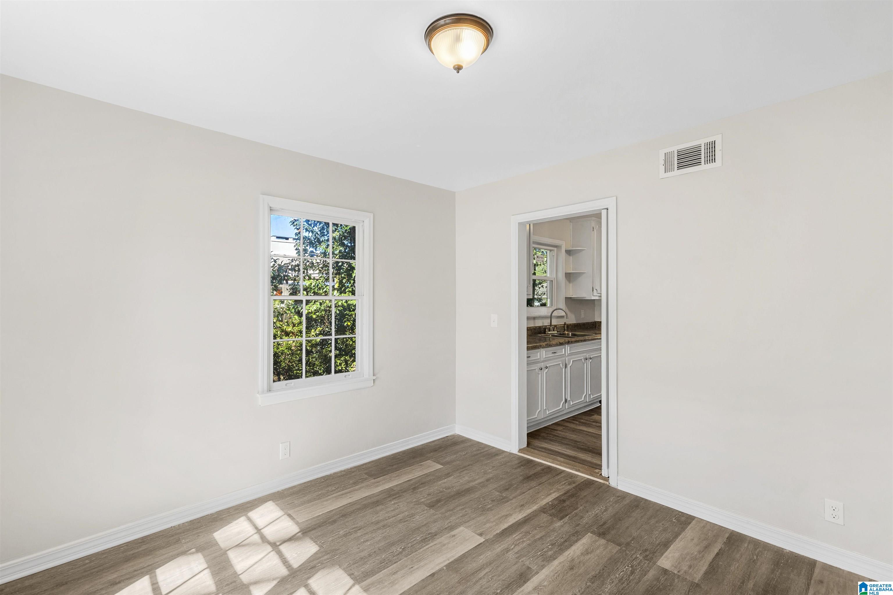 2100 Spring Hill Avenue Mobile, AL 36607 - Photo 37 of 40