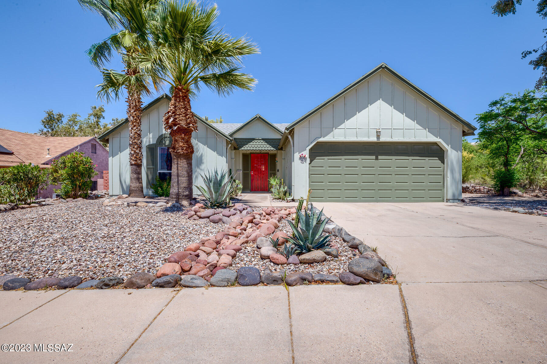 10691 Keystone Road East Tucson, AZ 85730 - Photo 1 of 38