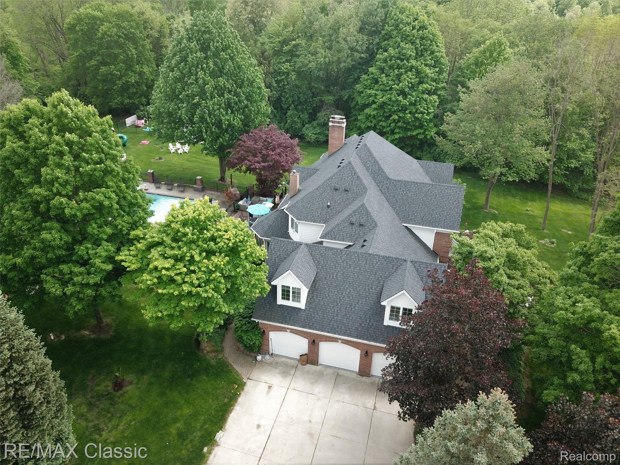 8650 Ridge Road Canton, MI 48187 - Photo 76 of 88 Overhead 1.JPG